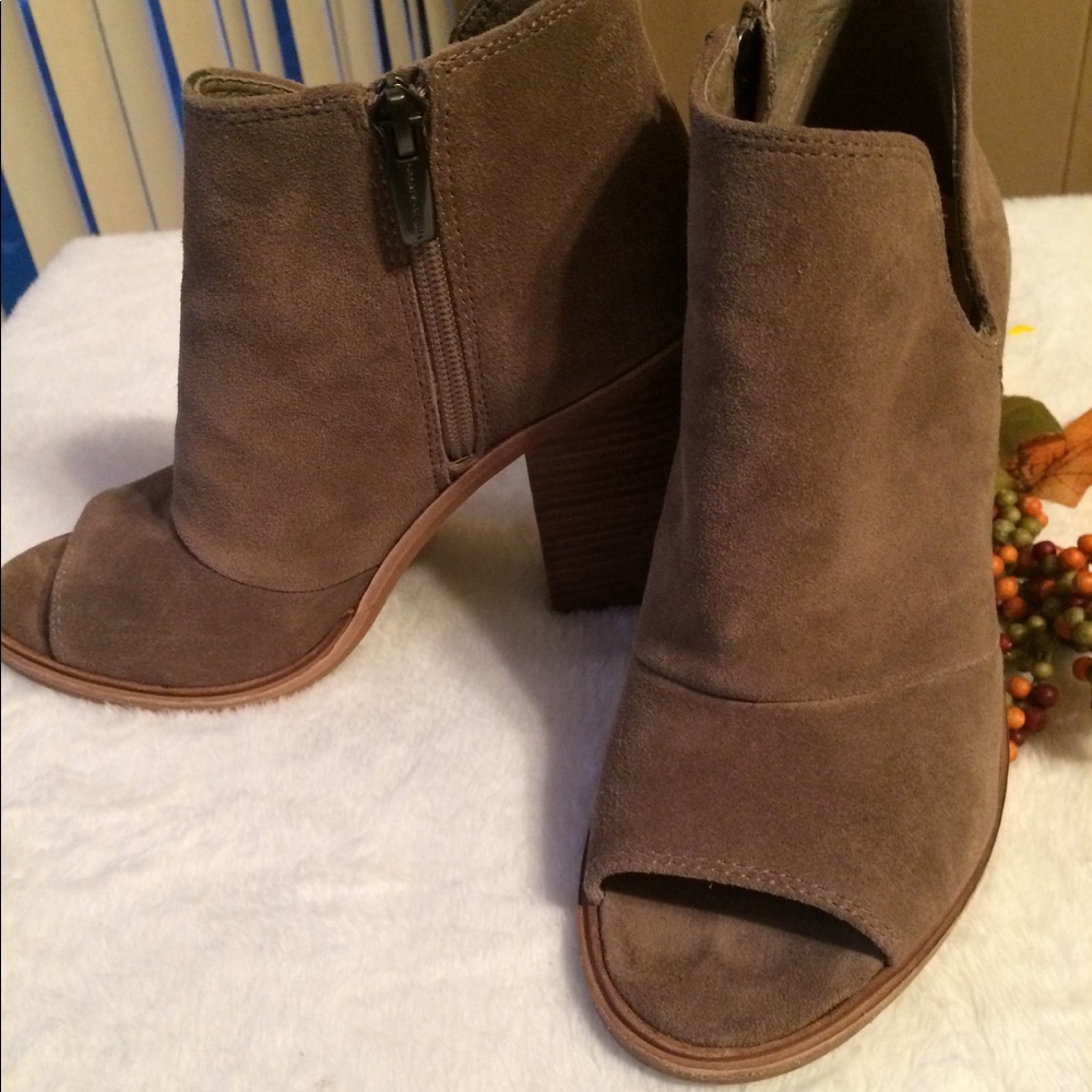 Vince Camuto suede bootie